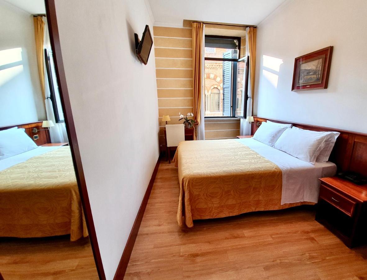 Hotel Aurora Верона Екстериор снимка